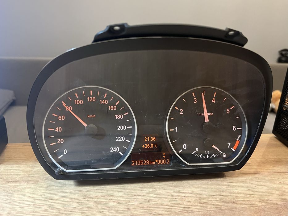 Licznik BMW E90 + BMW E87 do gier simracingowych