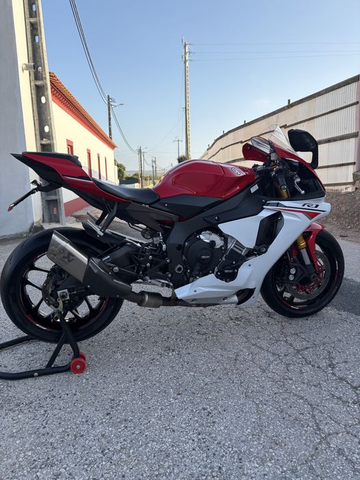Yamaha YZF R1 2015