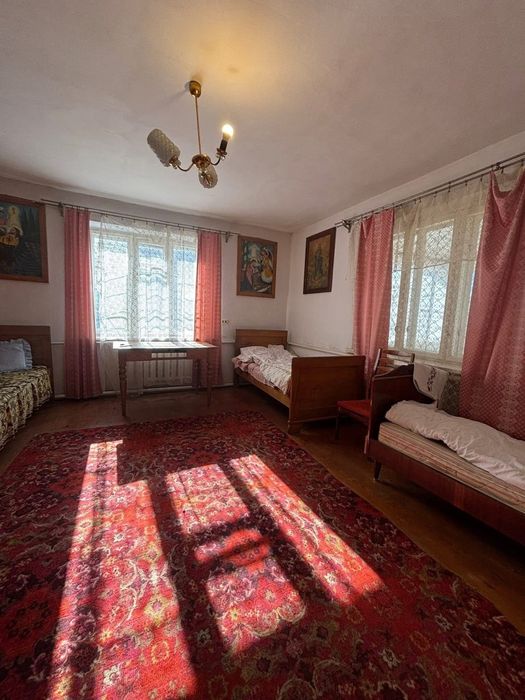 Продається будинок поруч з м. Шептицький