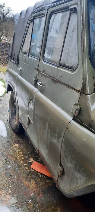 Продаю  УАЗ  469