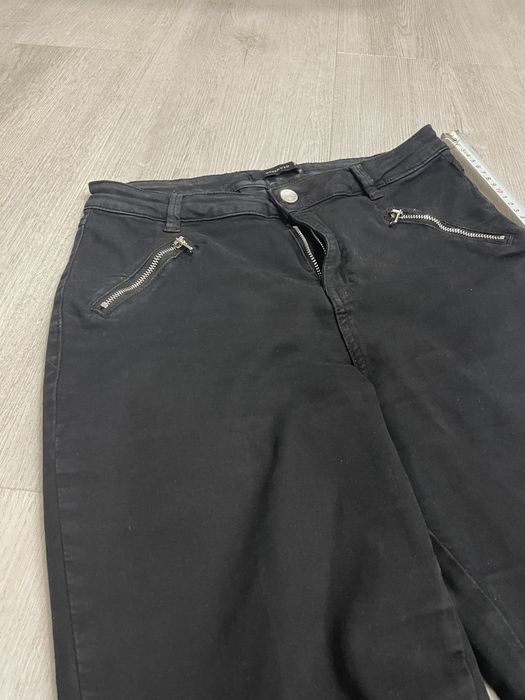 RESERVED damskie spodnie jeans rozm. 36