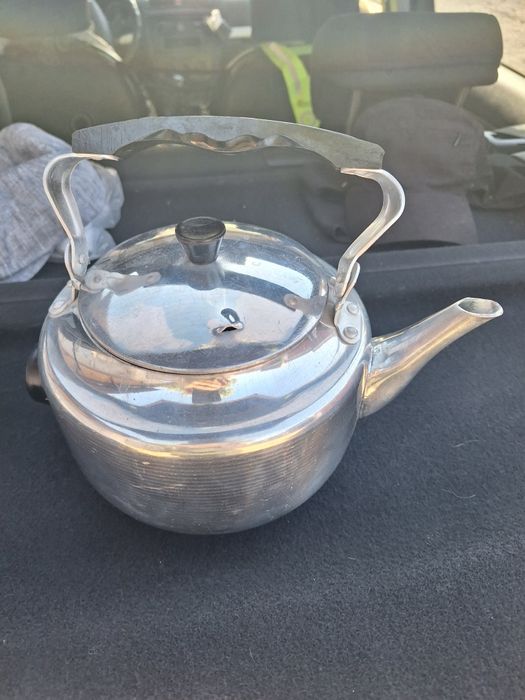 электрочайник. новый.