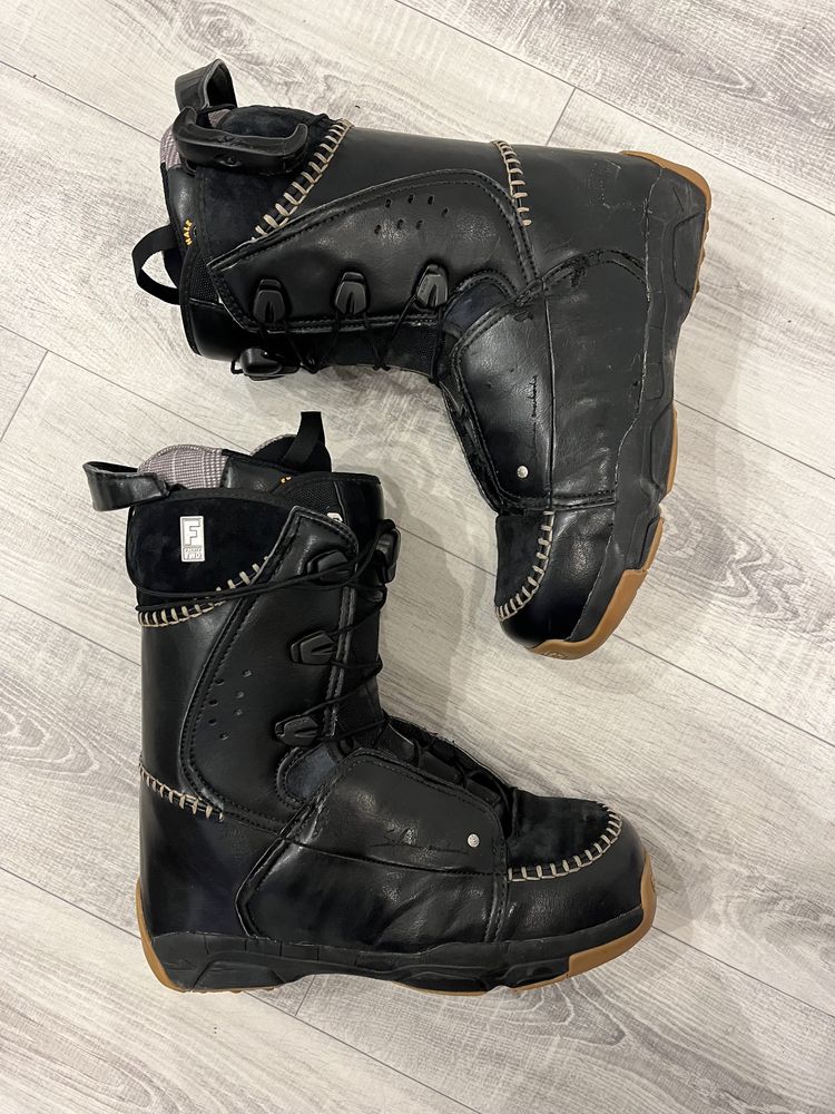 Salomon f22 snowboard boots deals