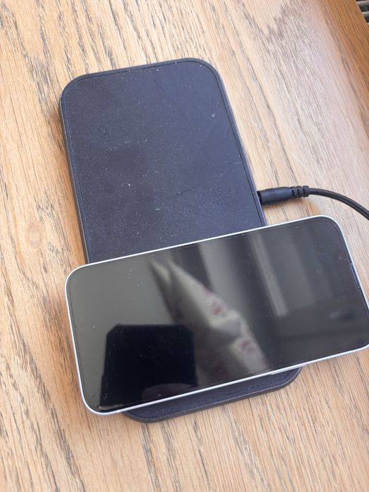 iphon 13 mini …….