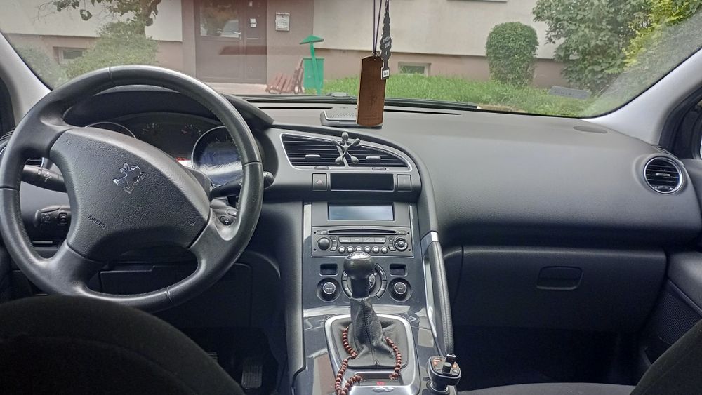 PEUGEOT 3008 1.6 VTI