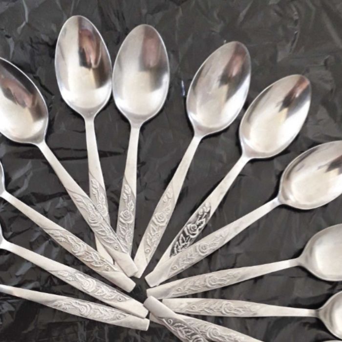 Столові ложки z trojandoyu.