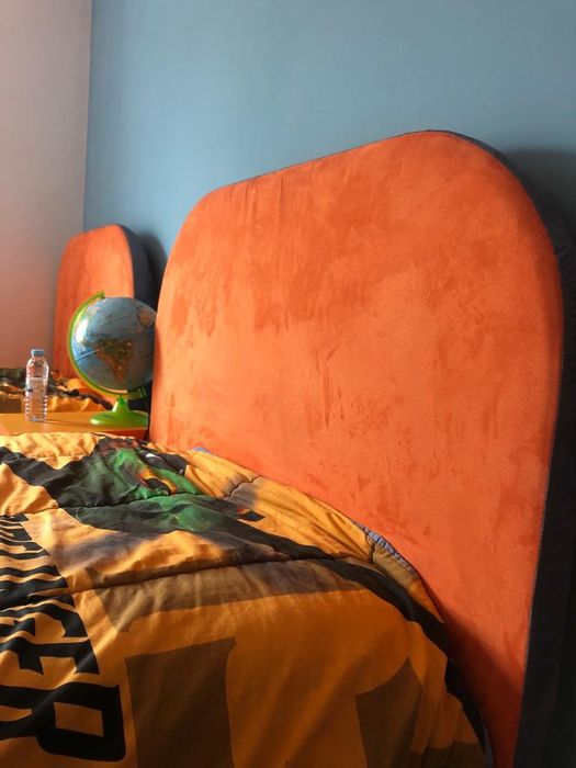 Vende-se 2 camas de solteiro