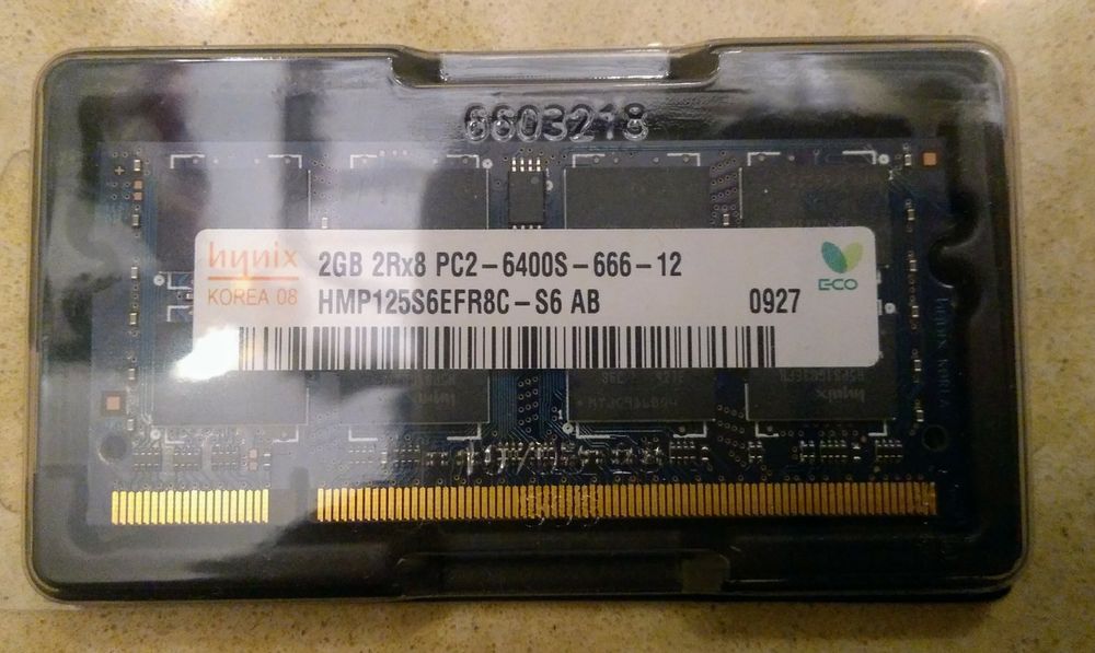 Оперативная память для ноутбука 
Hynix DDR2 Hynox 2GB 2Rx8 PC2