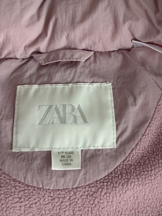 Красива тепла курточка Zara, стан нової