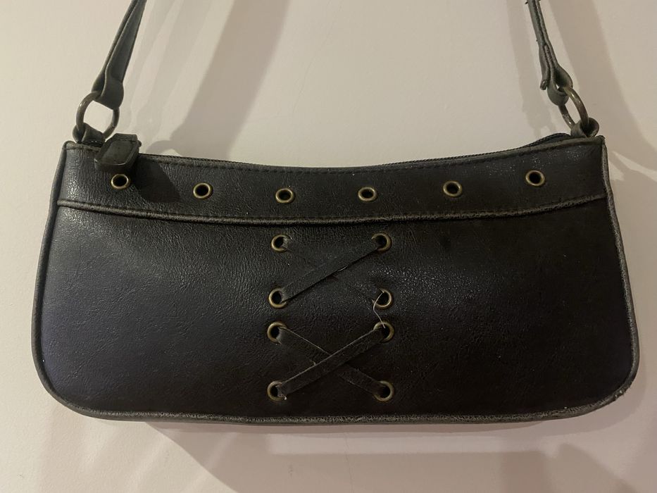 Bonita carteira em pele