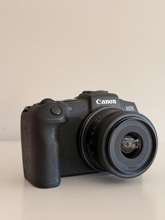 Canon RP + RF-S 18-45mm nova