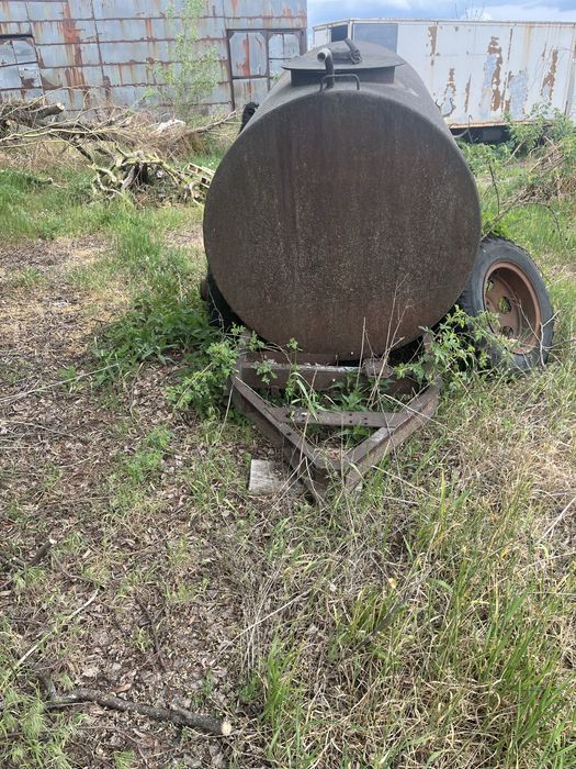 Продам бочку  просто не потрібна .не дорого