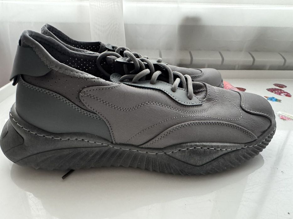 Продам чоловічі нові кросівки Sinsay (29см)