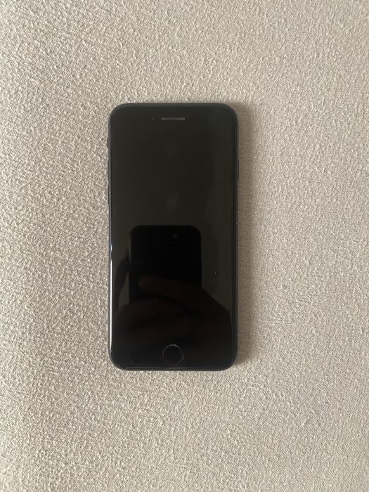 iPhone se 2020 128
