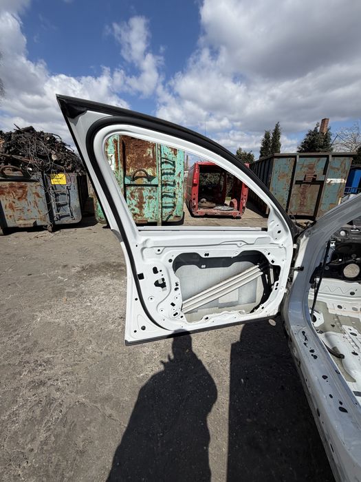 Drzwi BMW G12 A96 przód lewe prawe BMW G11 Seria 7 przednie