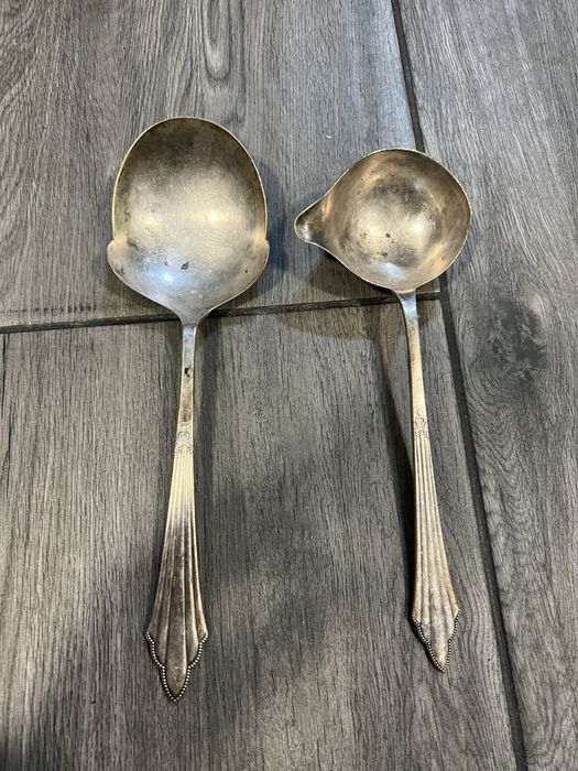 Zestaw posrebrzanych chochelek, wazówek prl