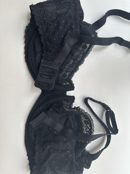 Biustonosz Etam 75E, koronka