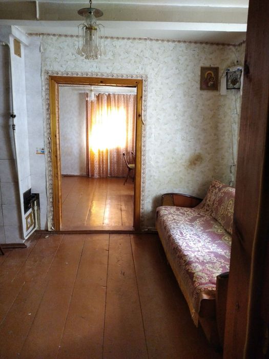 Продам будинок зі зручностями село Червоне