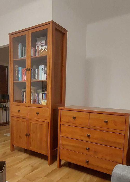 Sprzedam komodę i witrynę
