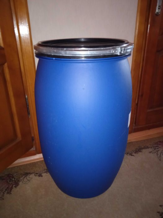 продам бочки пластикові