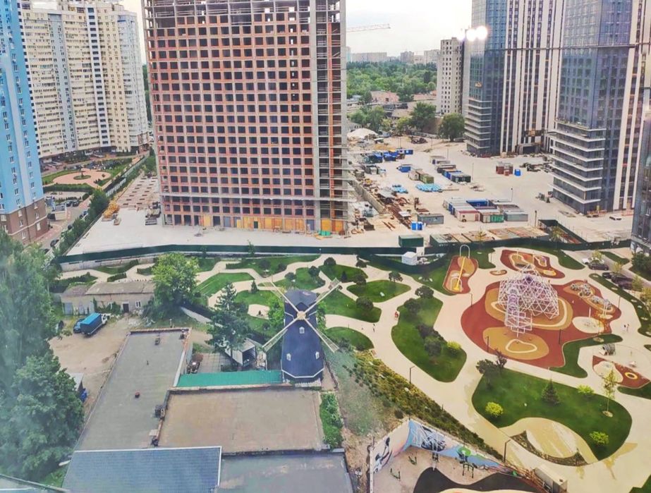 1к квартира 44 м² у ЖК Метрополіс, 10 поверх, переуступка