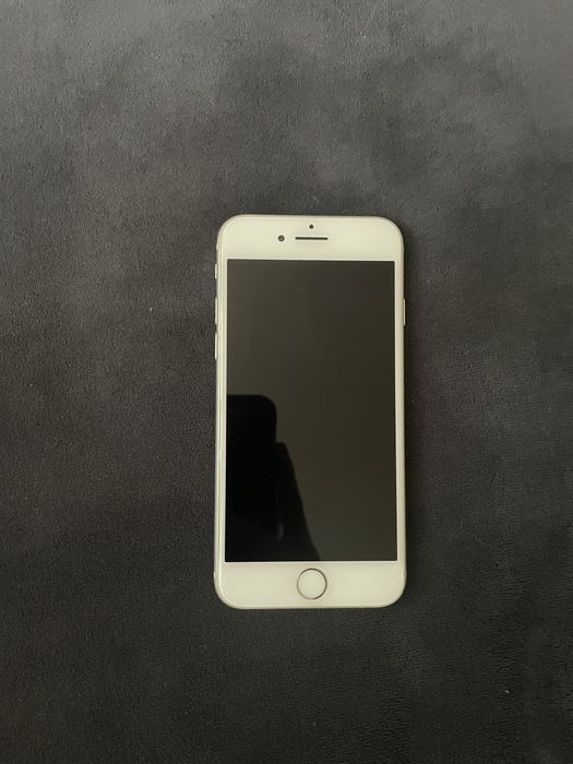 iPhone 8 100% акб