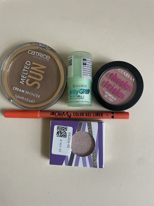 Лот косметики, праймер essence, бронзер catrice, lamel, claresa