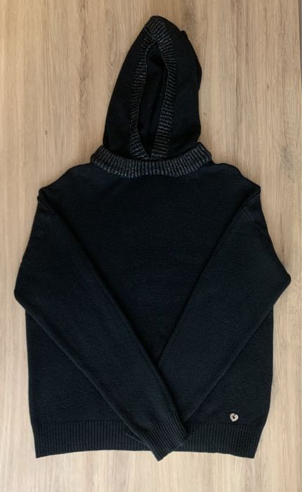 Sweter s kapturem na rozmiar 42.