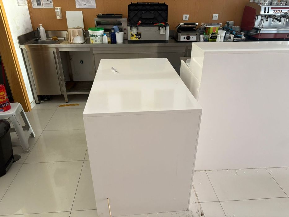 Balcão Pedra Branca - 1200mm