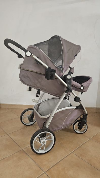 Carrinho de bebe em bom estado