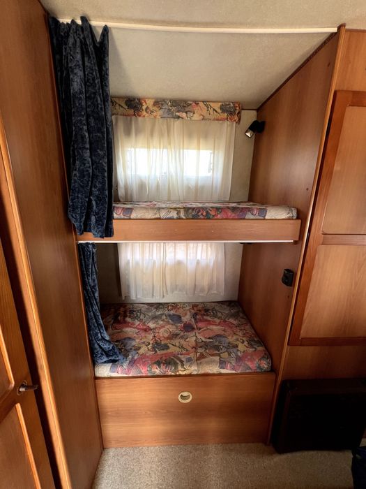 Autocaravana - FIAT DUCATO 2.5D | Elnagh CEMAC Capucine – 7 Lugares | 5 Camas Sempre Feitas | Painel Solar | Toldo | Câmara traseira