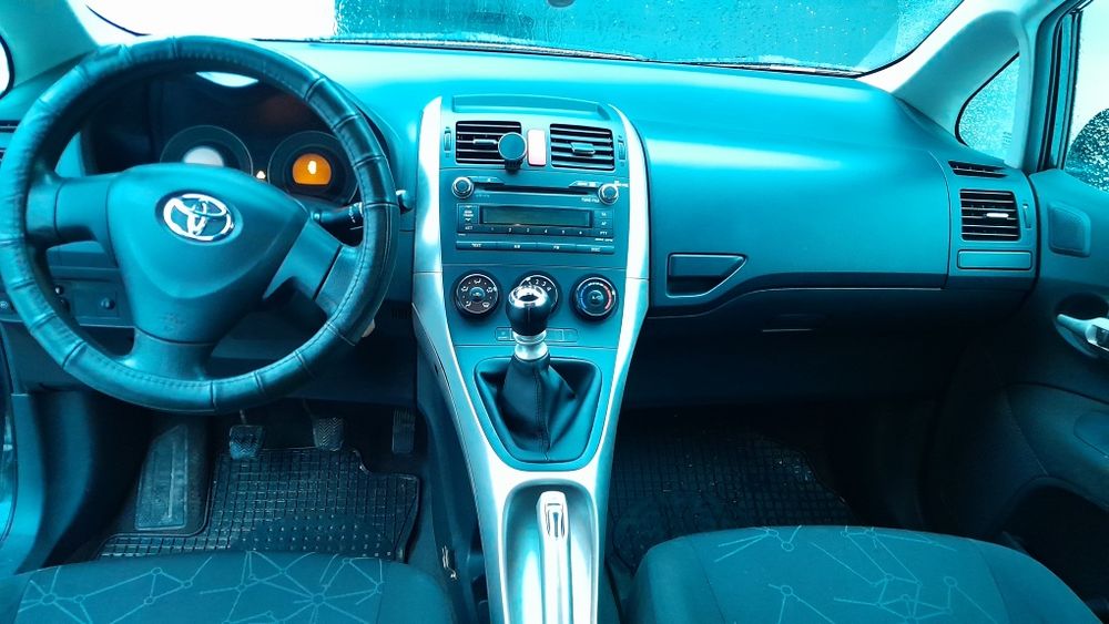 Toyota auris benzyna+gaz