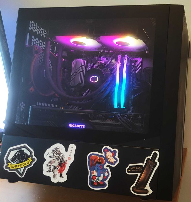 PC Gaming Ryzen 7 5700X3D + RX 7800 XT + LG Monitor 1440p 165Hz