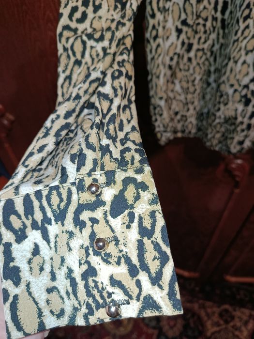 Продам стильные блузки,футболки