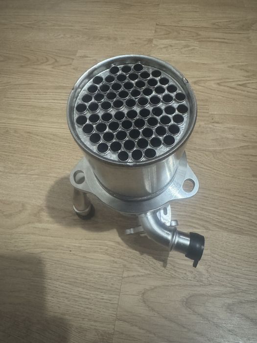 Radiador EGR Audi a4/a5/a6( kit completo)