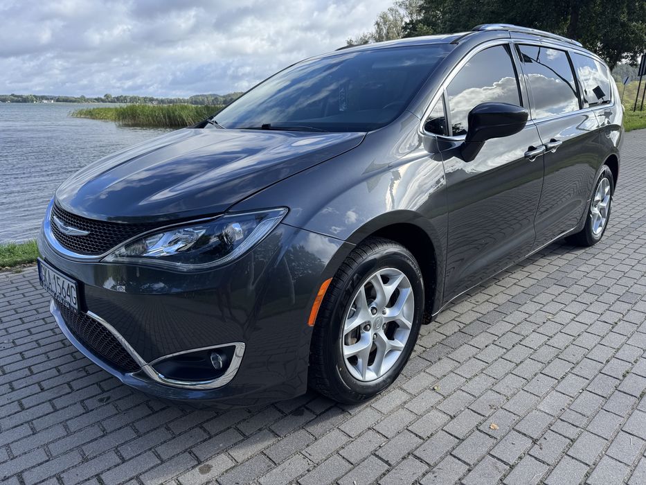 Chrysler Pacifica