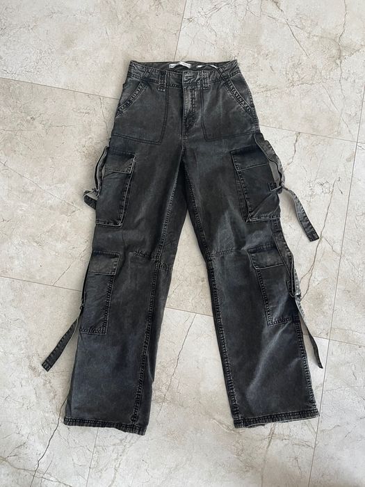 Джинси Bershka оригінальні з карманами