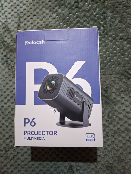 Projektor polocsh P6 nowy