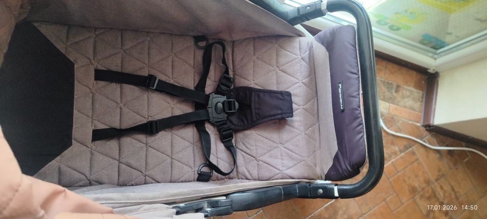 Візочок дитячий міцний