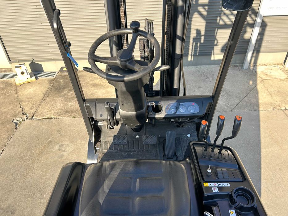 Empilhador Doosan 2000 Kgs Diesel