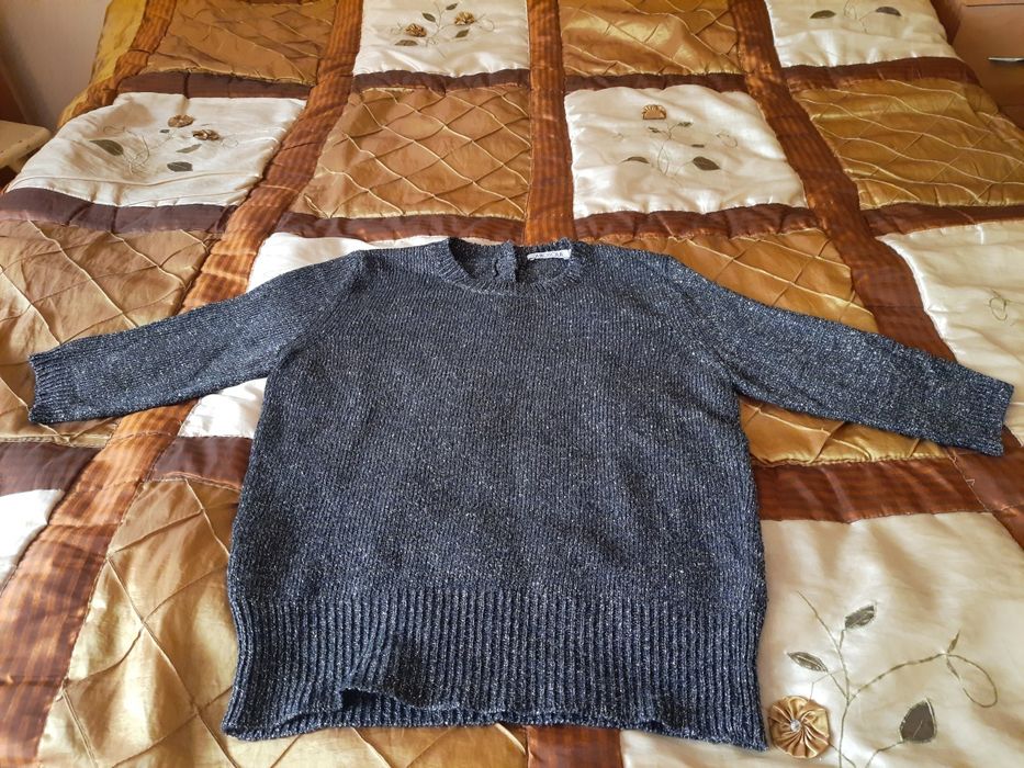 Sweter firmy  quiosoue