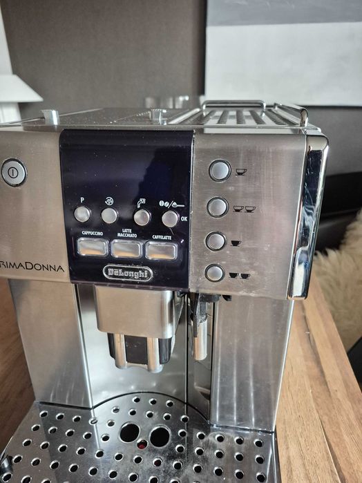 Ekspres Delongi Primadonna