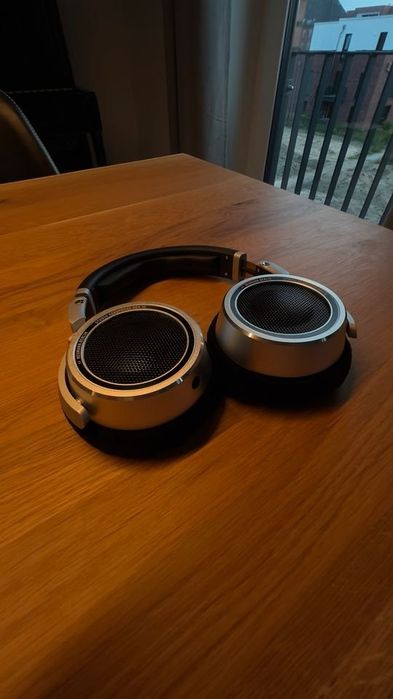 Auscultadores de estúdio Neumann NDH 30