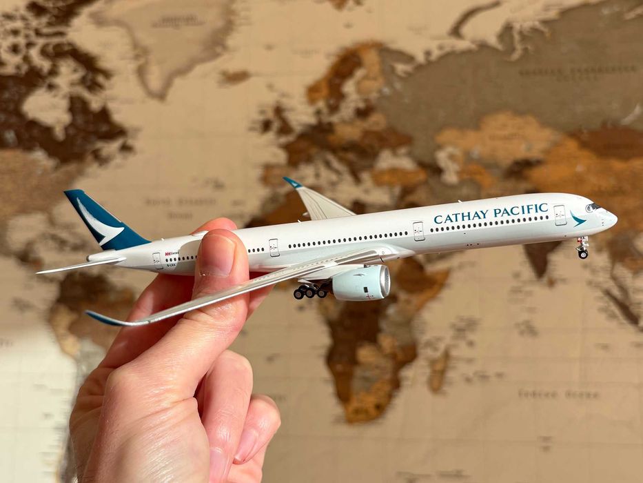 Miniatura Cathay Pacific Airbus A350