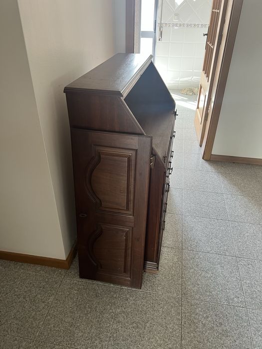 Secretária Bureau em Madeira Estilo Clássico (Apenas 25€!)