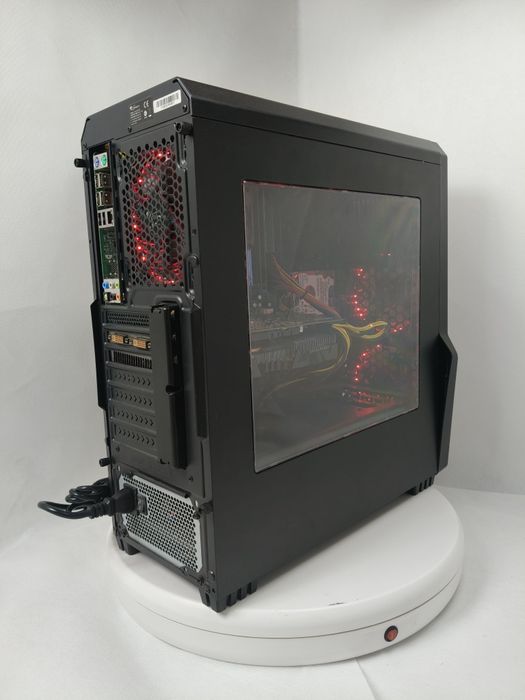 Komputer Gamingowy AMD FX-8150,GTX 580, 16 GB, SSD, Win 11