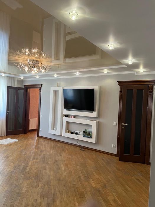 Продам 3 з кімн кв по вул Липинського  р-н Там там