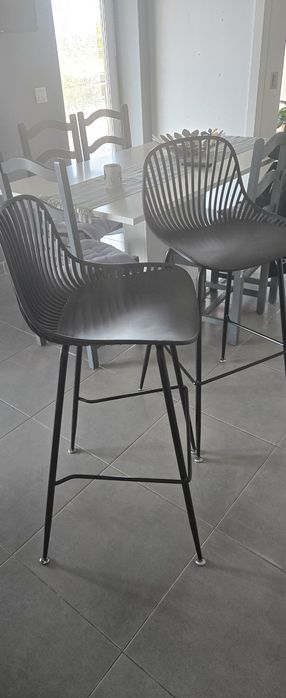 Cadeiras altas para bar/cozinha