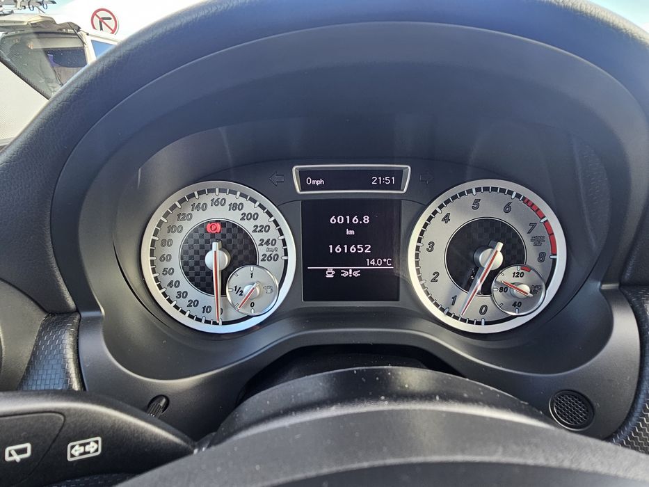 Mercedes a180 impecável