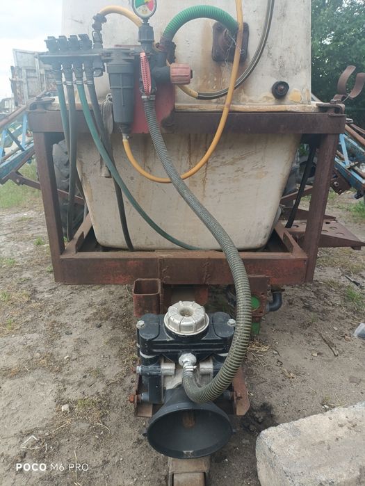 Продам Опрыскиватель